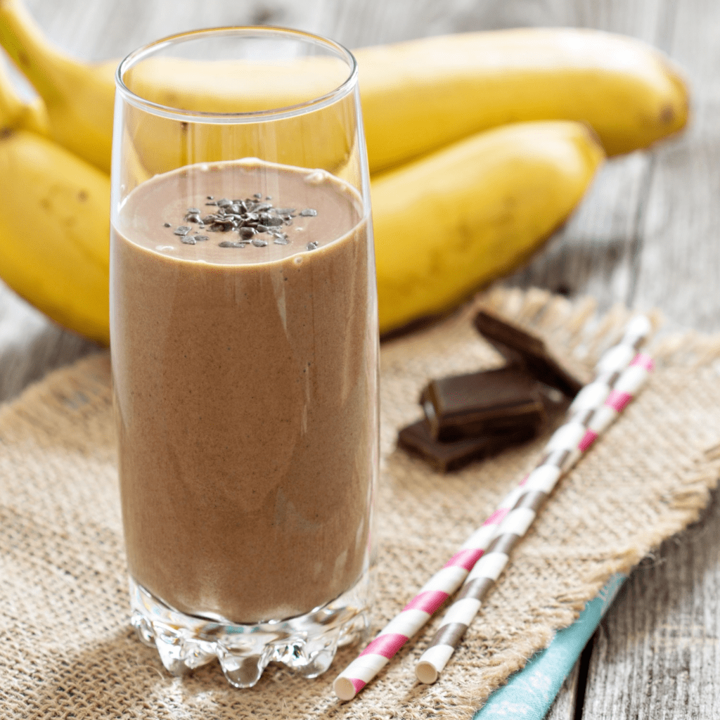 Chocolate Banana Smoothie (with veggies) - The Natural Nurturer